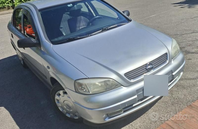 Usata Opel Astra 90 CV (66 kW) 2002 Grigio Berlina