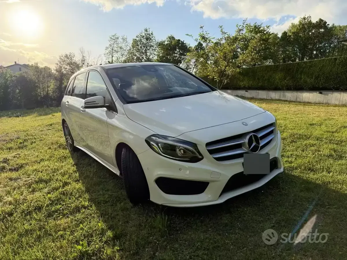 Käytetty Mercedes B200 AMG 136 HP (100 kW) 2016 Valkoinen Tila-auto