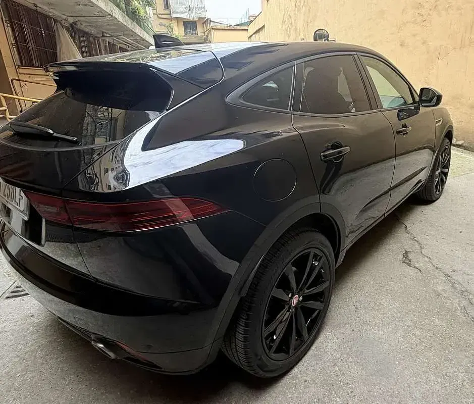 Occasion Jaguar E-Pace R-Dynamic 200 ch (147 kW) 2018 Noir SUV