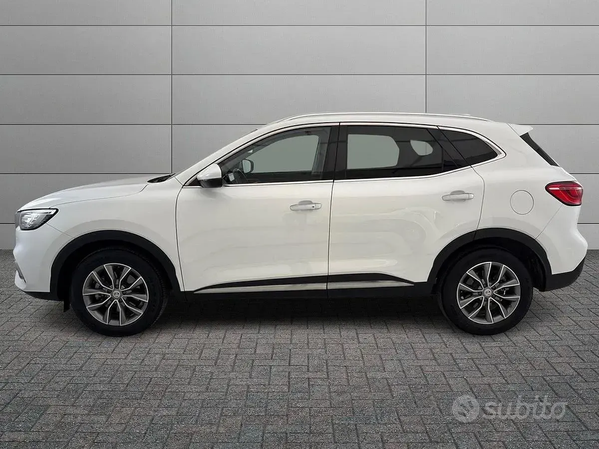 Usata MG HS Comfort 162 CV (119 kW) 2023 Bianco SUV