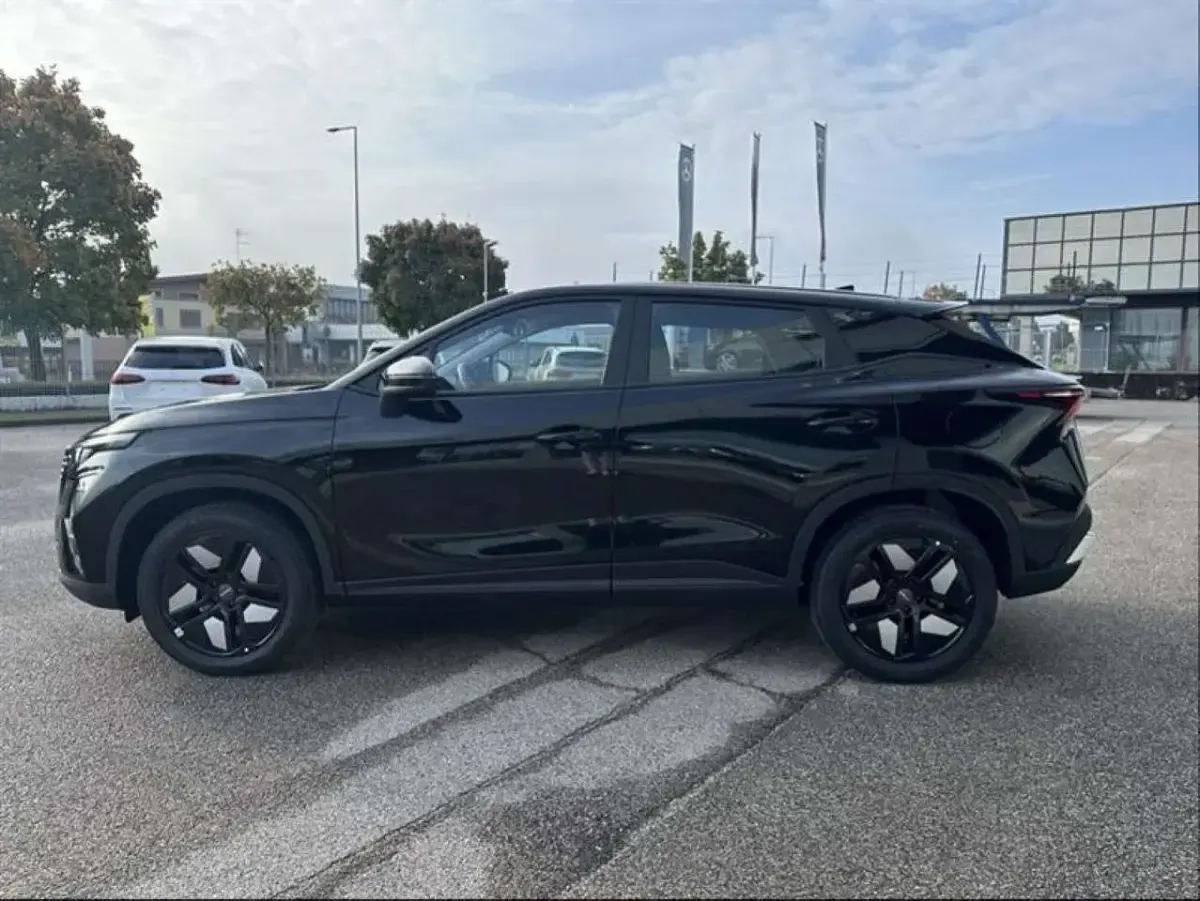 Nuova Omoda 5 143 CV (105 kW) 2026 Carbon crystal black SUV