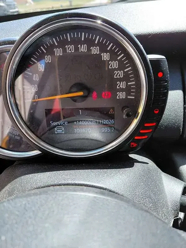 Usata Mini ONE 75 CV (55 kW) 2015 Utilitaria