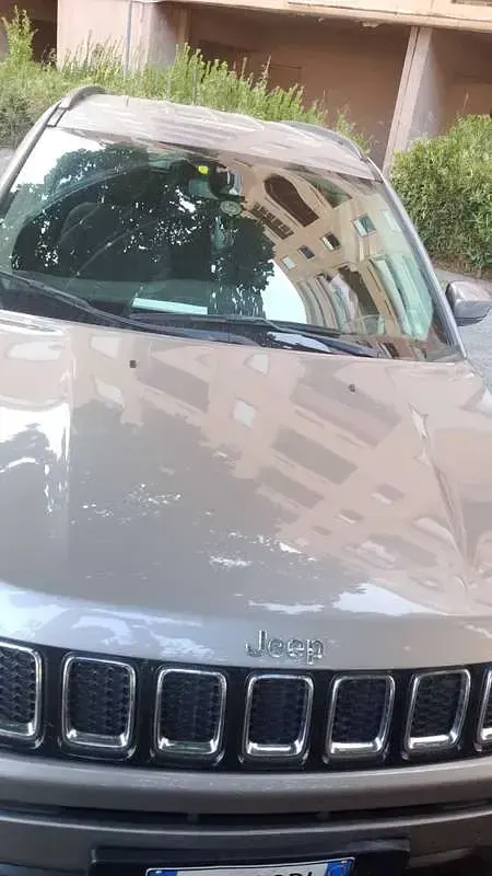 Usata Jeep Compass Longitude 120 CV (88 kW) 2019 Argento SUV