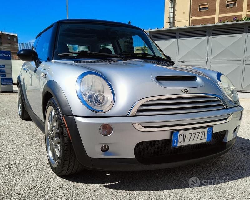 Usata Mini Cooper S 170 CV (125 kW) 2005 Grigio Utilitaria