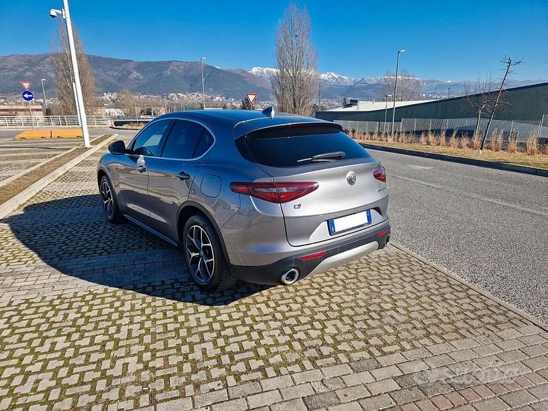 Usata Alfa Romeo Stelvio Executive 190 CV (139 kW) 2019 Grigio SUV
