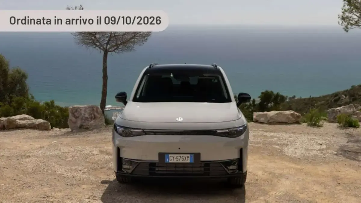 Nuova Leapmotor C10 215 CV (158 kW) 2026 Argento SUV