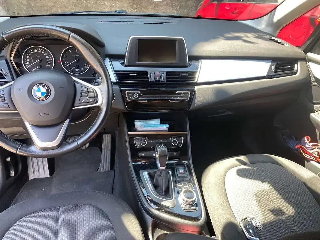 Usata BMW 216 Active Tourer Advantage 116 CV (85 kW) 2017 Argento Monovolume