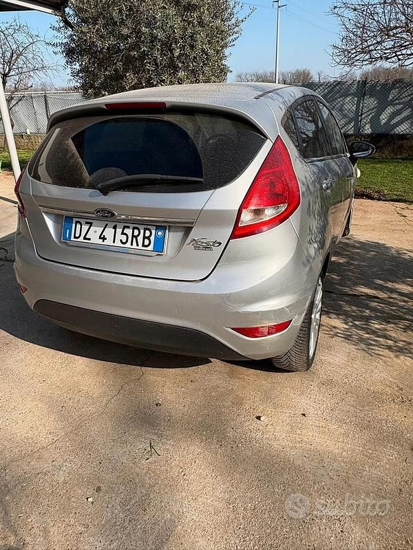 Usata Ford Fiesta 96 CV (70 kW) 2009 Utilitaria
