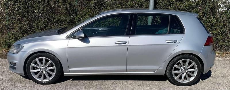 Usata VW Golf VII Comfortline 105 CV (77 kW) 2014 Argento Berlina