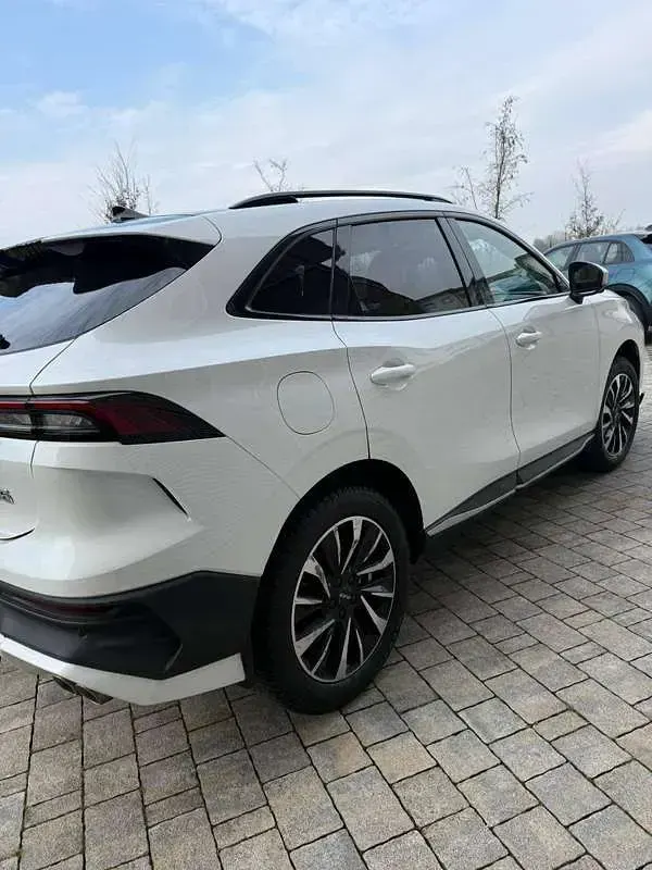 Usata EVO Evo 6 167 CV (122 kW) 2025 Bianco SUV