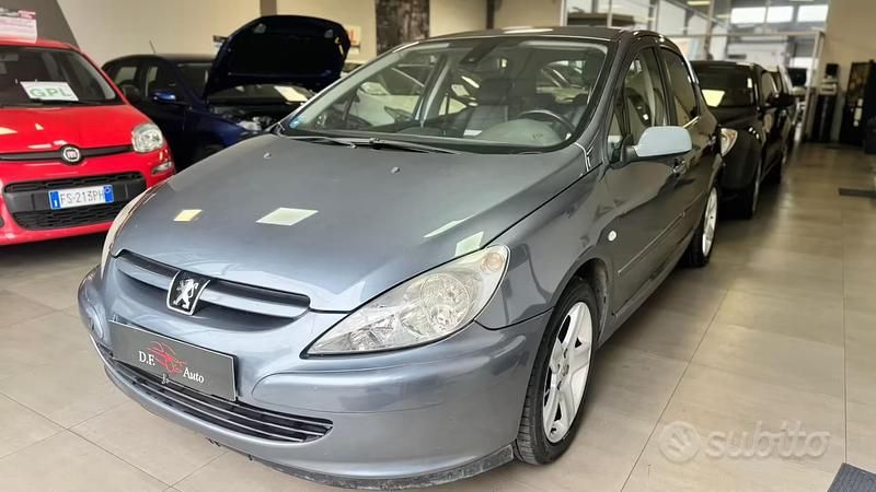Usata Peugeot 307 135 CV (99 kW) 2004 Grigio Berlina