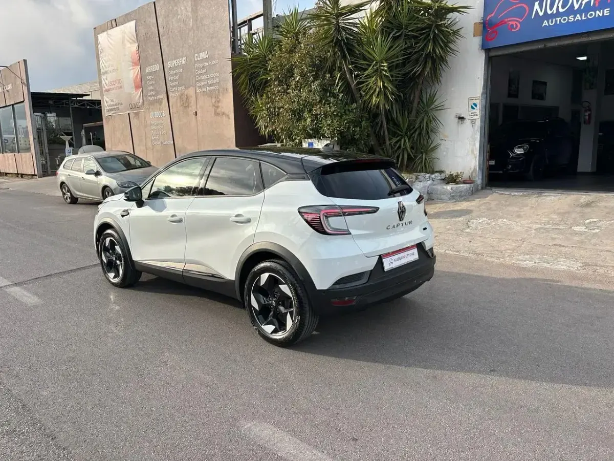 Nuova Renault Captur Techno 108 CV (79 kW) 2026 Bianco SUV