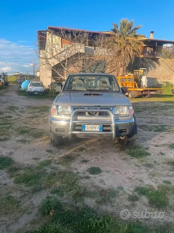 Usata Nissan Navara 2001 Pick-up