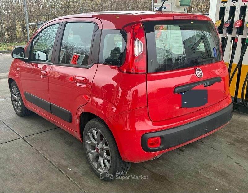 Usata Fiat Panda Lounge 69 CV (50 kW) 2018 Rosso Berlina