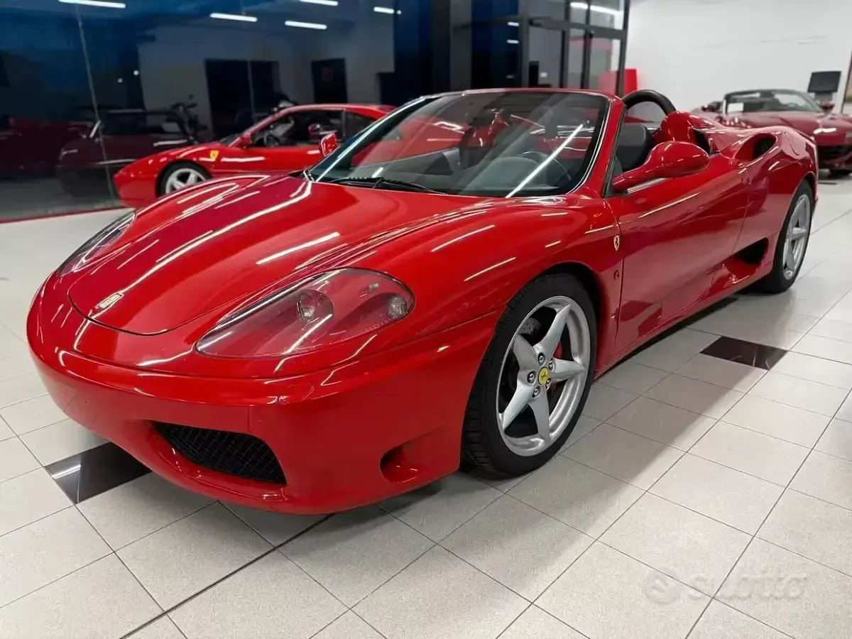 Usata Ferrari 360 400 CV (294 kW) 2002 Cabrio