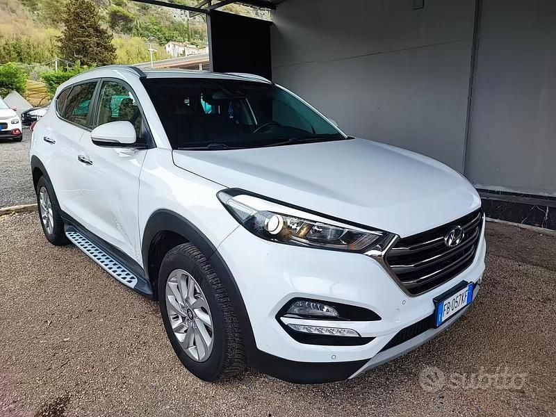 Usata Hyundai Tucson Xpossible 115 CV (84 kW) 2016 Bianco SUV