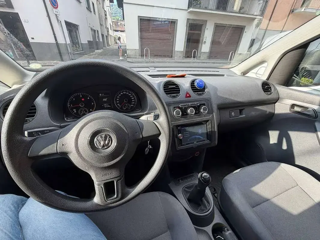 Usata VW Caddy Comfortline 75 CV (55 kW) 2015 Bianco Monovolume