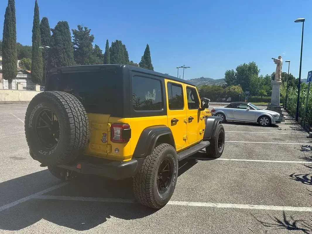 Usata Jeep Wrangler Rubicon 200 CV (147 kW) 2019 Giallo SUV