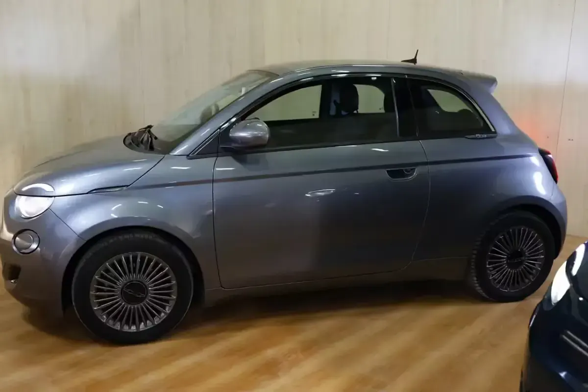 Second-hand Fiat 500e Icon 42 kW (58 CP) 2021 Gri Berlinǎ