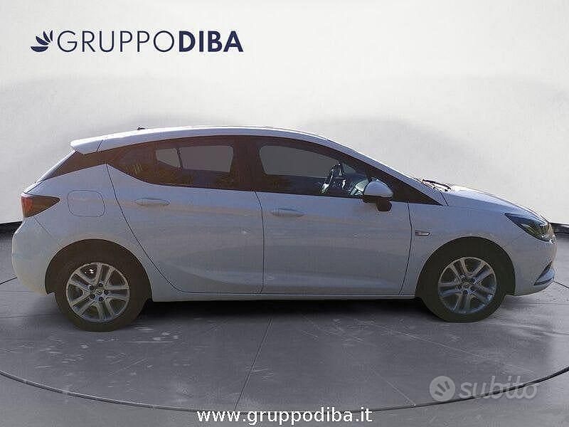 Usata Opel Astra S 110 CV (80 kW) 2016 Bianco Berlina