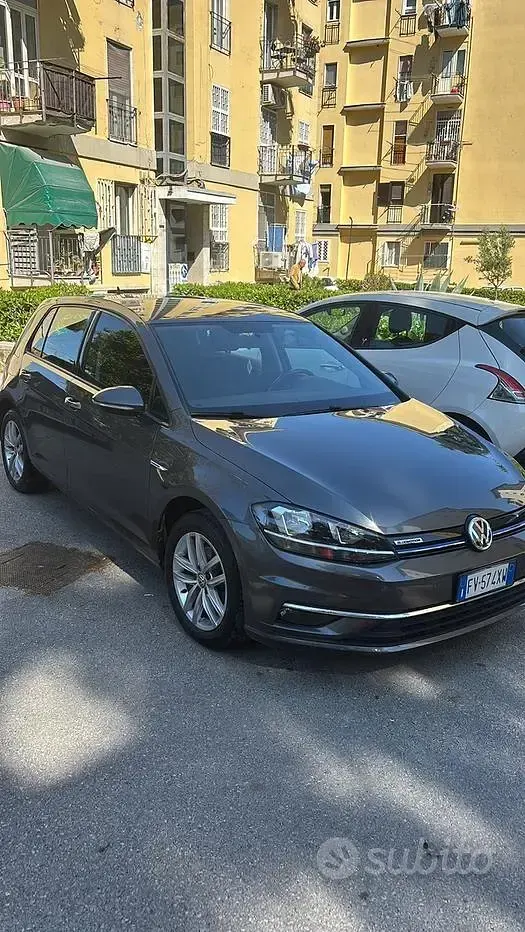Usata VW Golf VII 130 CV (95 kW) 2019 Grigio Berlina
