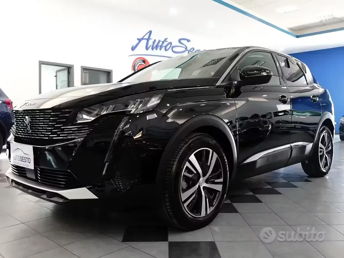 Usata Peugeot 3008 Allure 130 CV (95 kW) 2023 Nero SUV