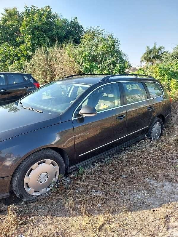 Usata VW Passat Highline 140 CV (102 kW) 2008 Grigio Station wagon