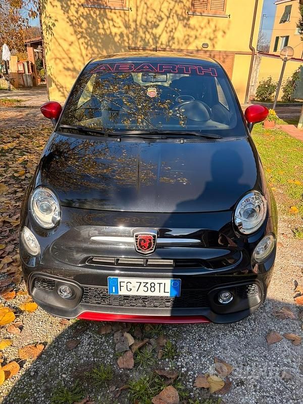 Usata Abarth 595 145 CV (106 kW) 2016 Nero Utilitaria