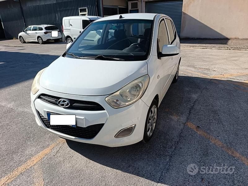 Usata Hyundai i10 Classic 69 CV (50 kW) 2013 Bianco Utilitaria