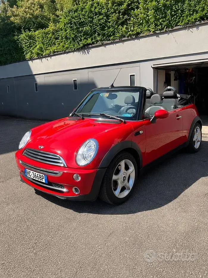 Usata Mini Cooper Cabriolet 116 CV (85 kW) 2007 Rosso Cabrio
