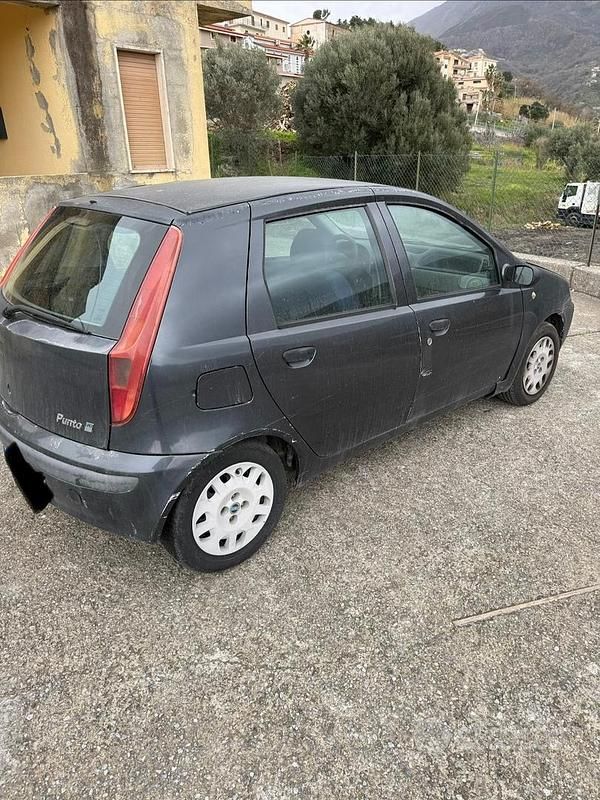 Usata Fiat Punto 2000 Blu Utilitaria