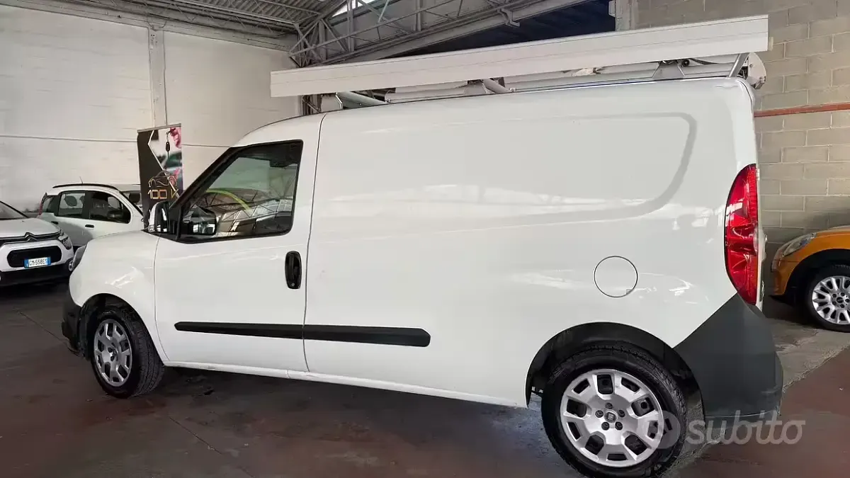 Usata Fiat Doblò 120 CV (88 kW) 2019 Bianco Monovolume