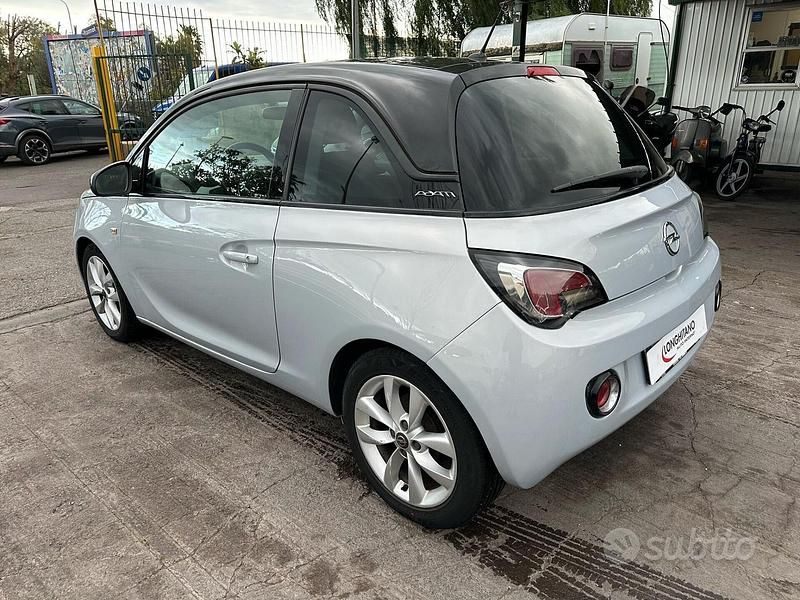 Usata Opel Adam 100 CV (73 kW) 2015 Grigio Utilitaria