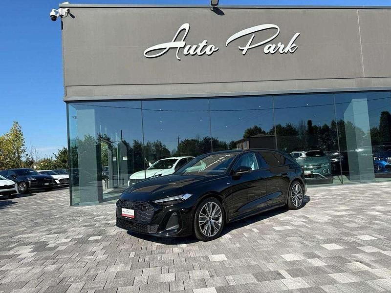 Nero Nuova 2025 Audi A5 S-Line Station wagon | 55.900 € (Molto cara) - Immagine 1/4