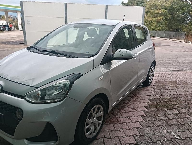 Używany Hyundai i10 67 KM (49 kW) 2019 Szary Hatchback
