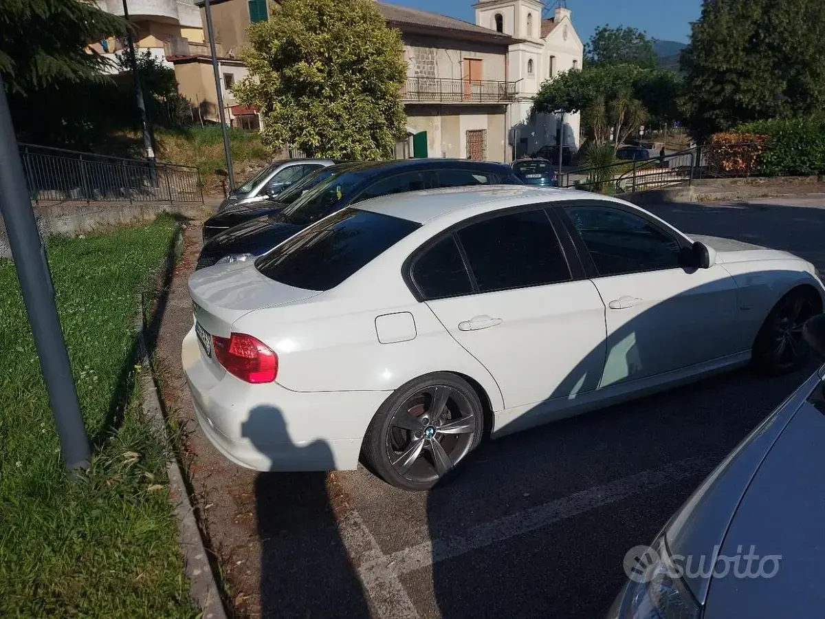 Usata BMW 320 184 CV (135 kW) 2010 Bianco Berlina