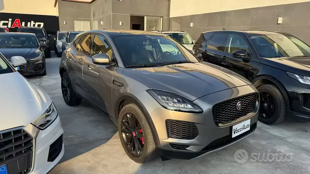 Usata Jaguar E-Pace R-Dynamic 150 CV (110 kW) 2021 Grigio SUV