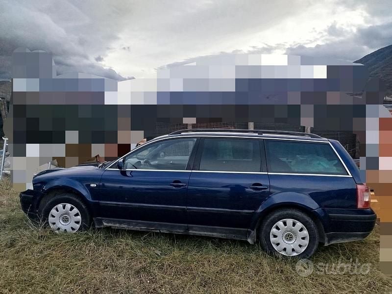 Usata VW Passat 90 CV (66 kW) 2002 Blu Station wagon
