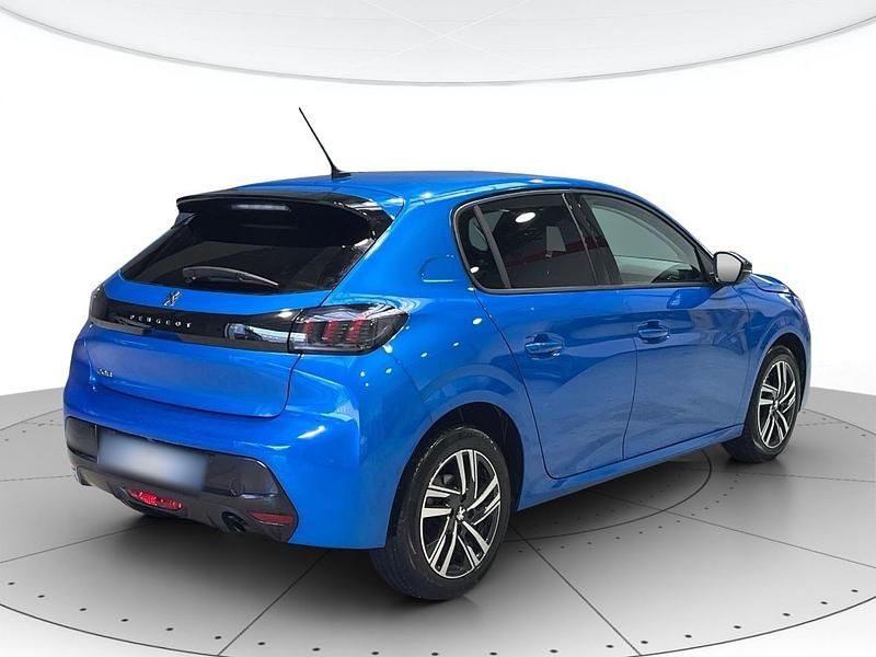 Usata Peugeot 208 Allure 102 CV (75 kW) 2023 Blu Utilitaria