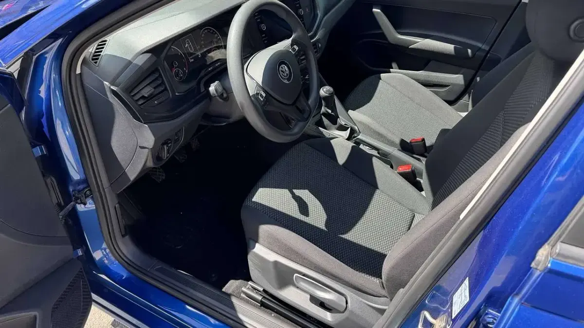 Usata VW Polo Comfortline 80 CV (58 kW) 2020 Blu/azzurro Utilitaria