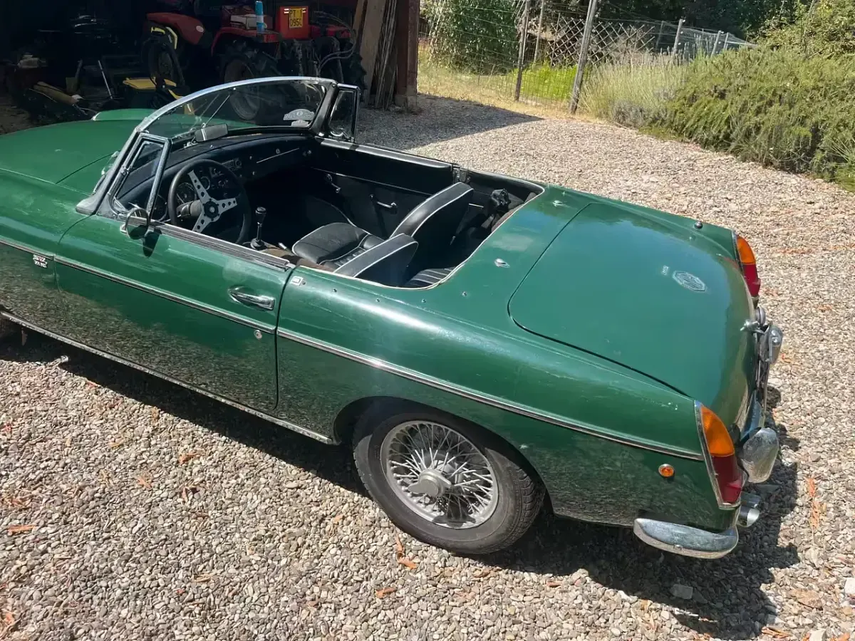 Usata MG B 95 CV (69 kW) 1964 Verde Cabrio