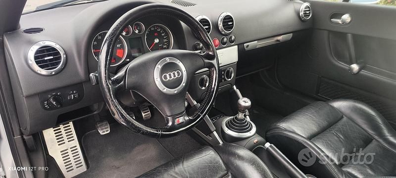 Usata Audi TT 179 CV (131 kW) 1999 Grigio Coupé