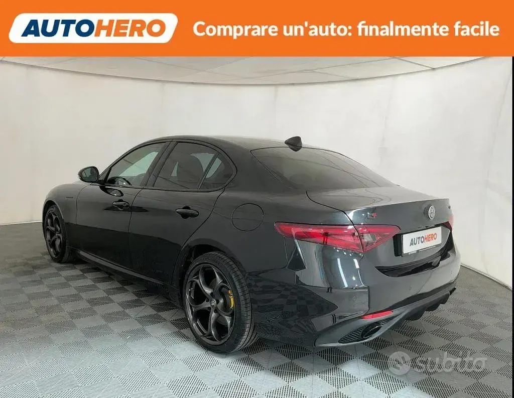 Usata Alfa Romeo Giulia 209 CV (153 kW) 2020 Nero Berlina