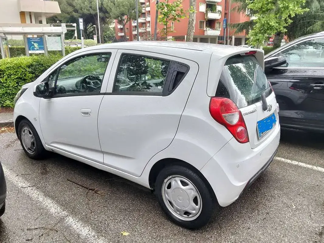 Usata Chevrolet Spark LS 81 CV (59 kW) 2012 Bianco Utilitaria
