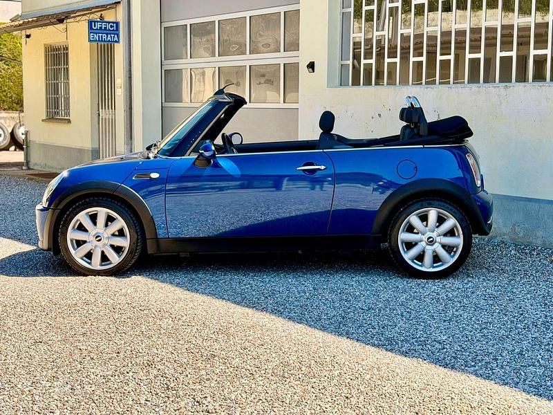 Usata Mini One Cabriolet 90 CV (66 kW) 2007 Blu/azzurro Cabrio
