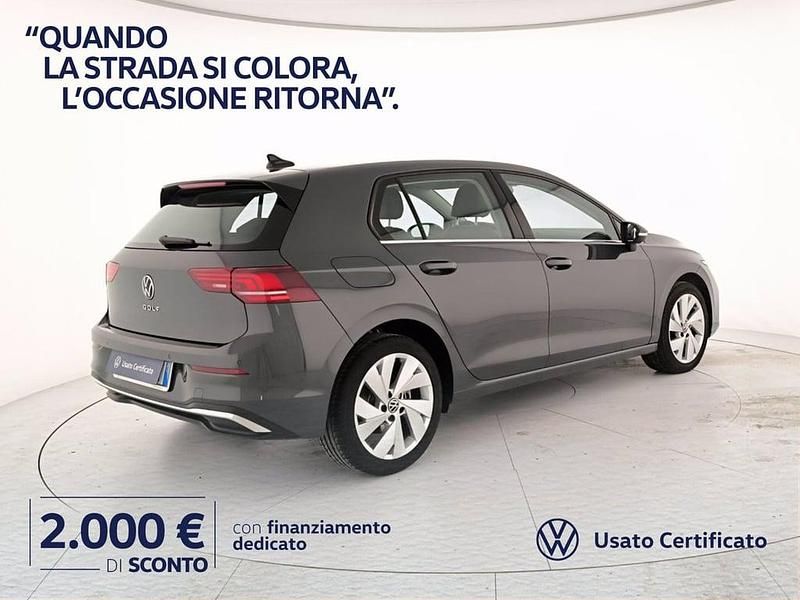 Usata VW Golf VIII Style 150 CV (110 kW) 2025 Dolphin grey metallizzato Berlina