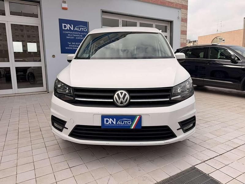 Usata VW Caddy Trendline 102 CV (75 kW) 2019 Bianco Monovolume