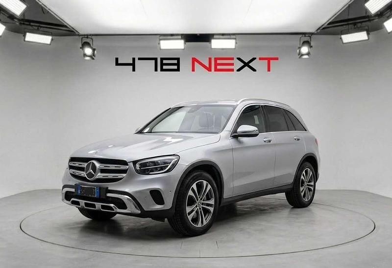 Usata Mercedes GLC300e 320 CV (235 kW) 2022 Argento SUV