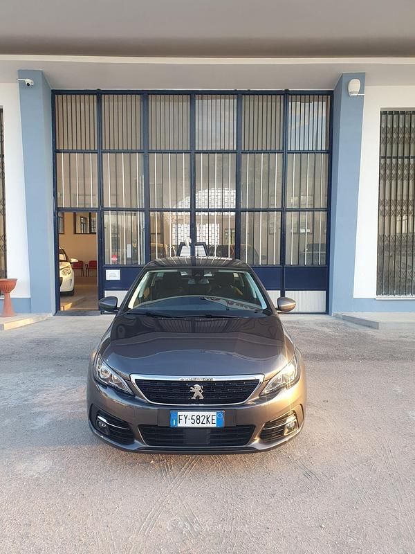 Blu Usata 2019 Peugeot 308 Allure Station wagon | 9899 € (Buon prezzo) - Immagine 1/4