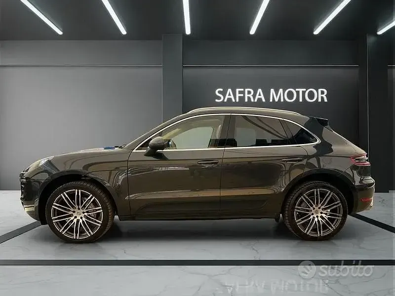 Usata Porsche Macan 250 CV (183 kW) 2017 Grigio SUV